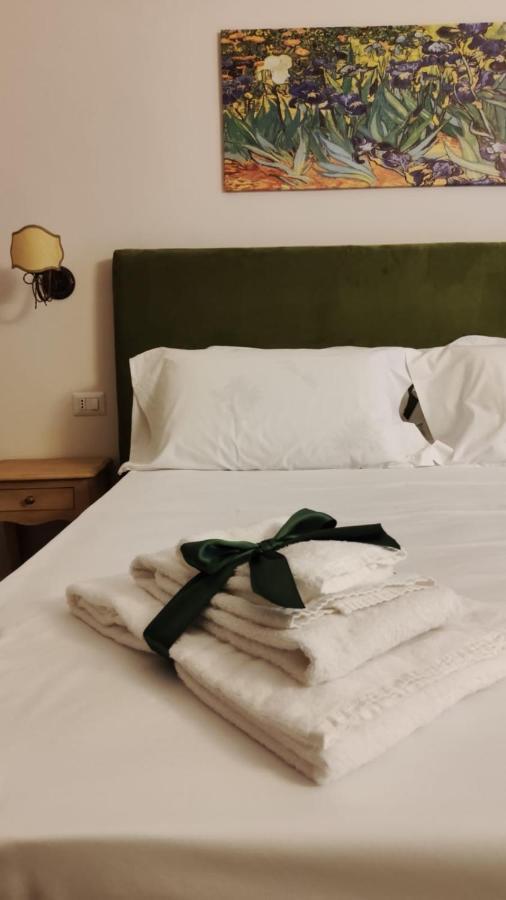 B&B Romeo Luxury Rooms Катания Экстерьер фото